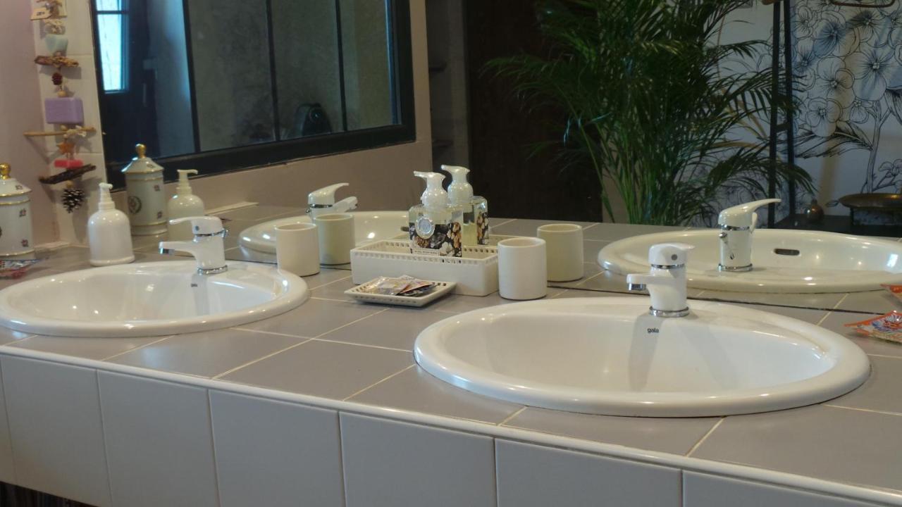 Chambre D'Hotes Le Paon Blanc Monprimblanc Ngoại thất bức ảnh